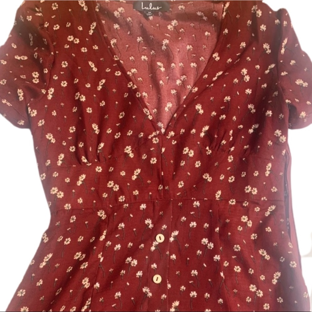 Maroon/red short floral dress